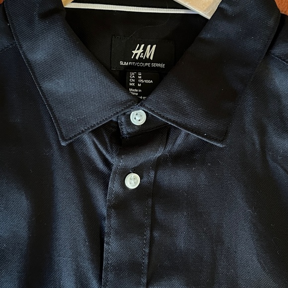 H&M slim buttons men’s shirt - Picture 6 of 7